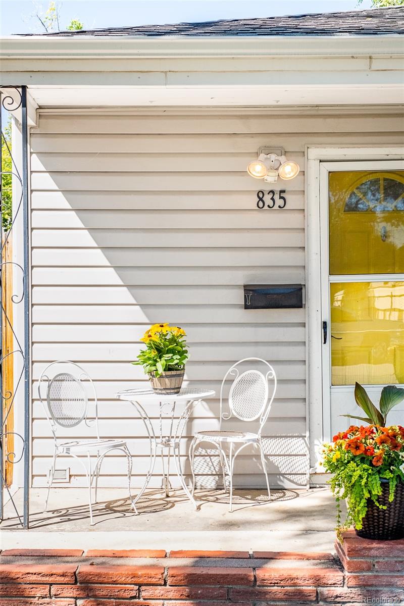 835 N Hooker Street