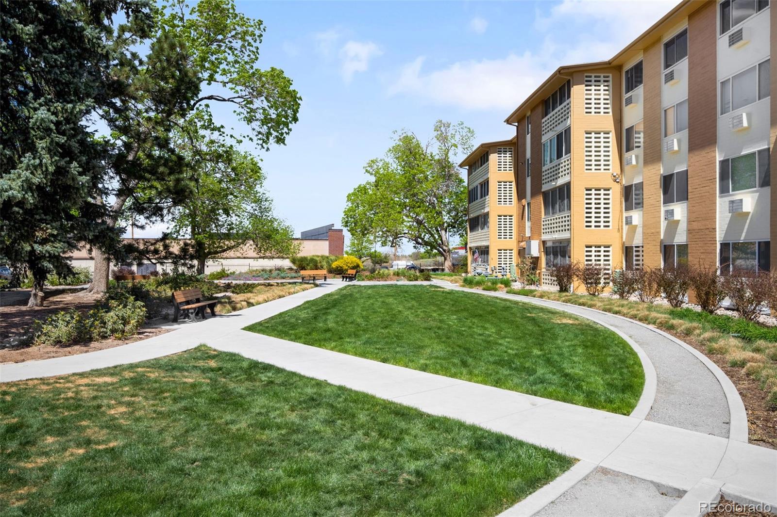 9655 E Center Avenue Unit: 8A