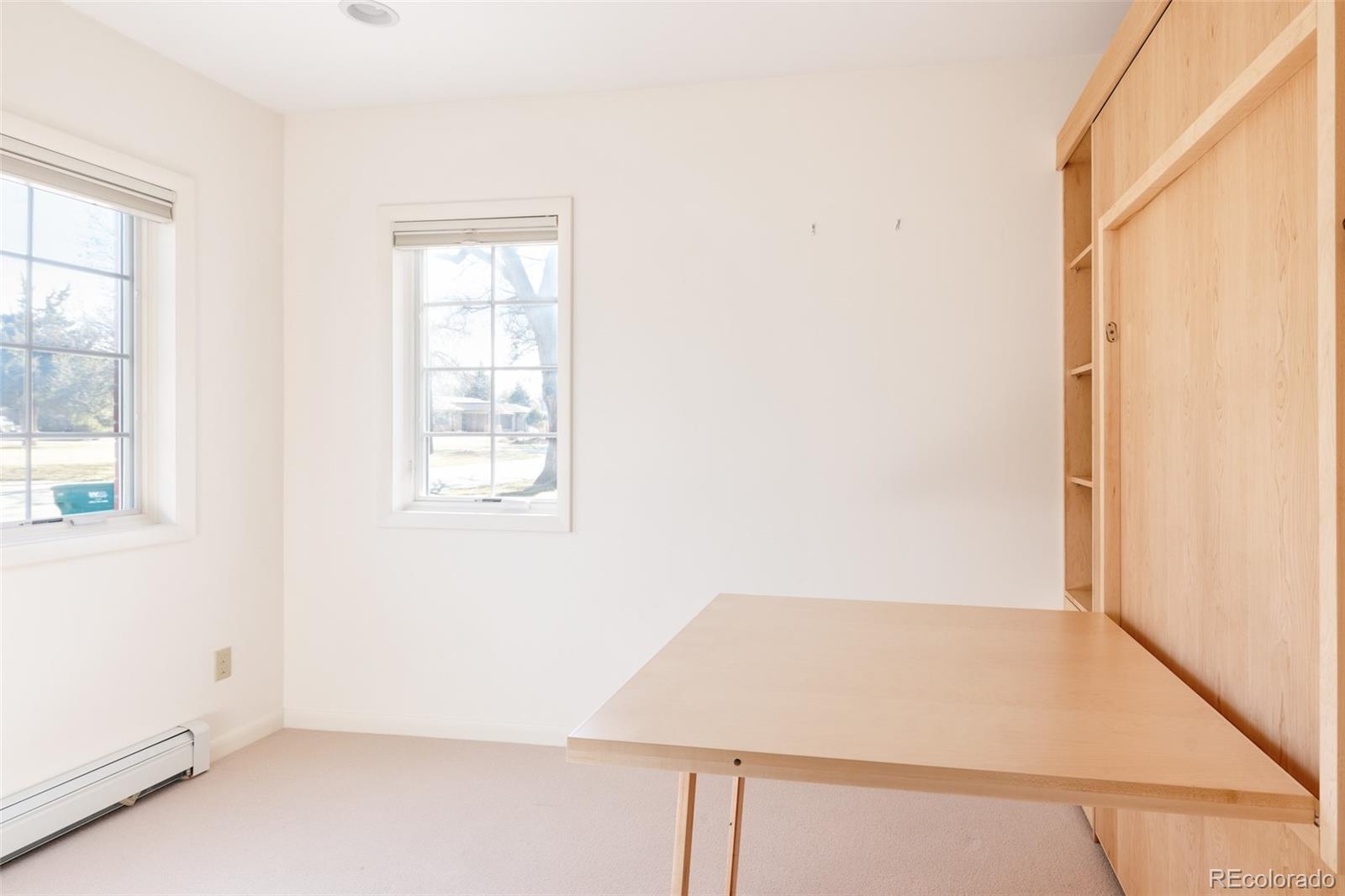 3360 S Columbine Circle