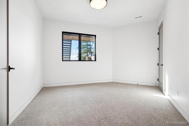 7916 Forest Keep Circle