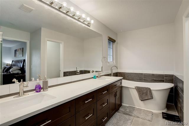 7708 W 62nd Place