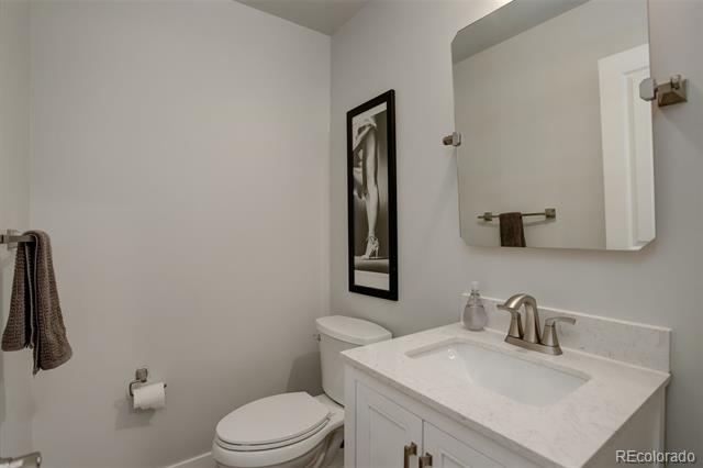 7708 W 62nd Place