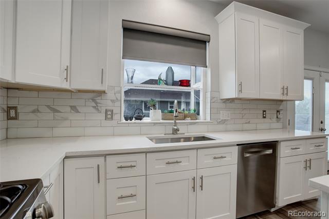 7708 W 62nd Place