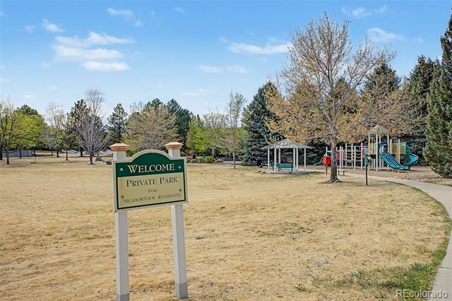 3851 Oakwood Drive