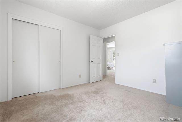7017 S Quince Circle
