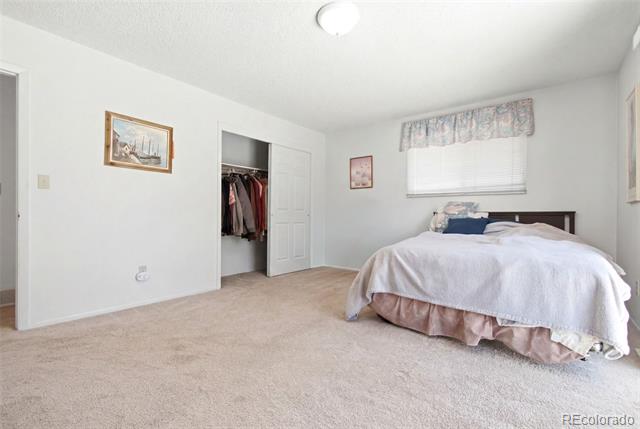 7017 S Quince Circle