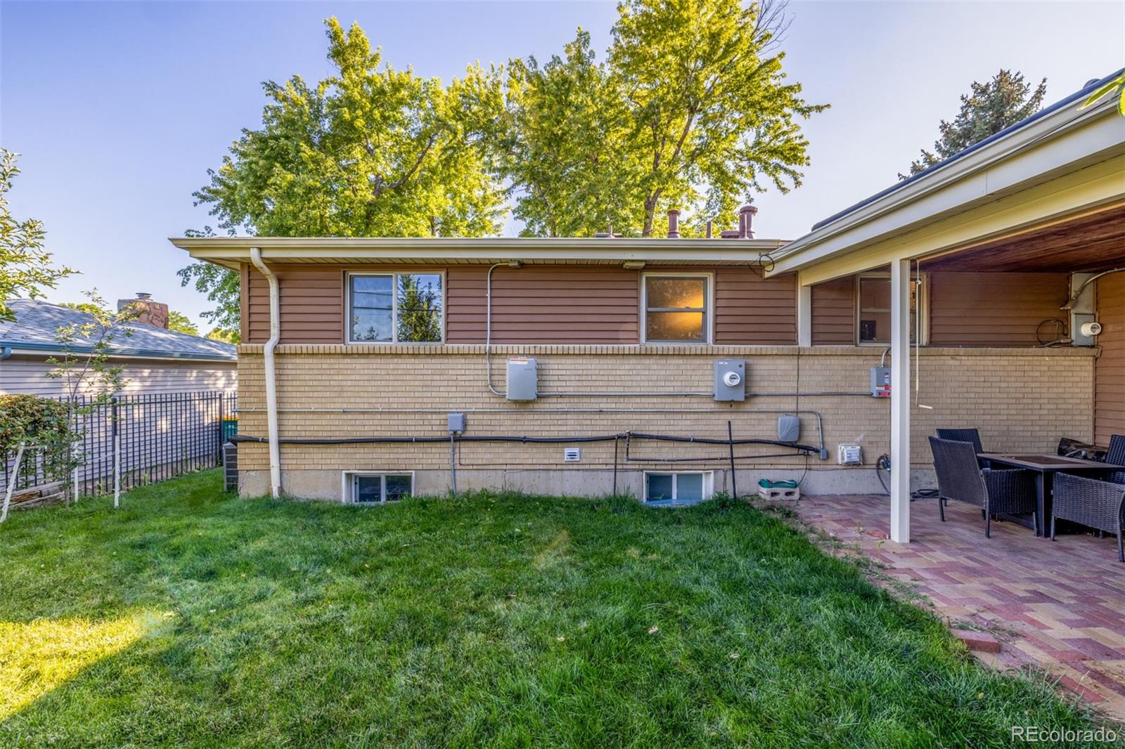 10585 W 9th Place