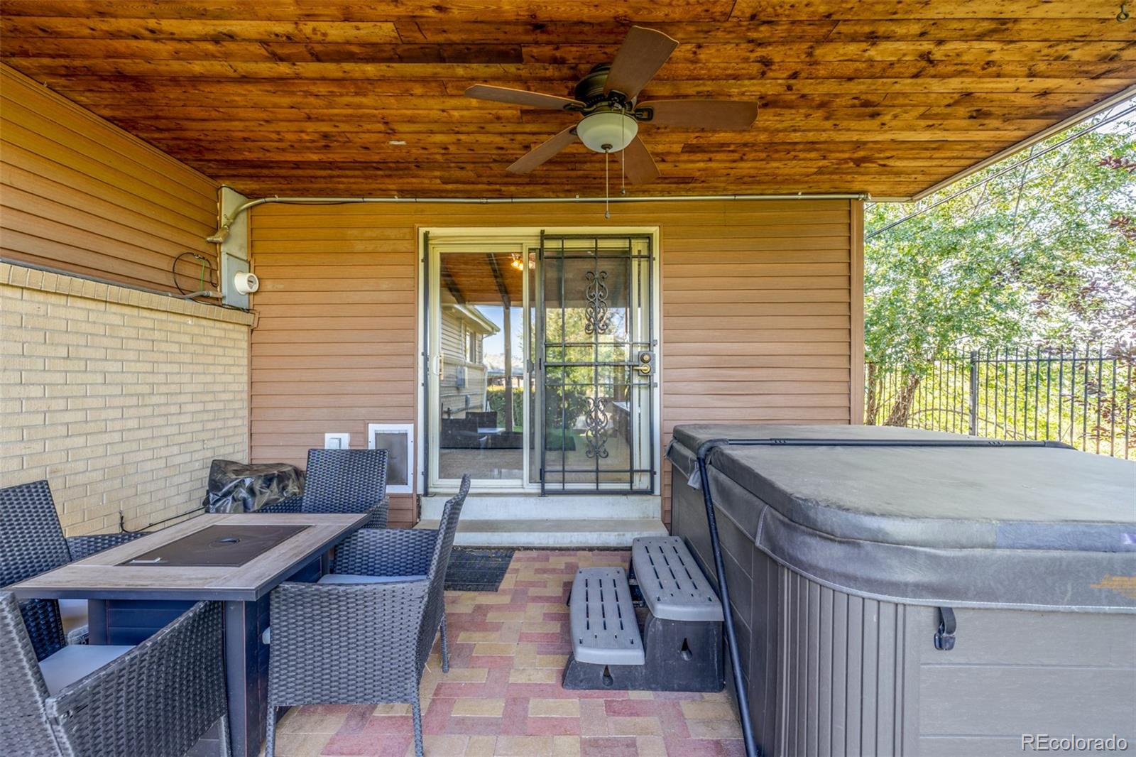 10585 W 9th Place