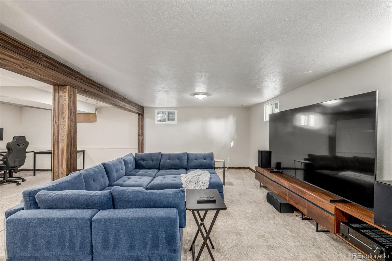 10585 W 9th Place
