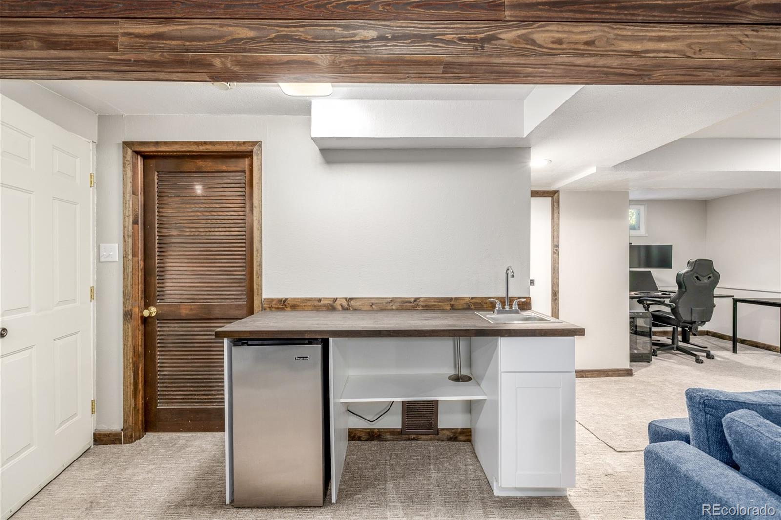 10585 W 9th Place