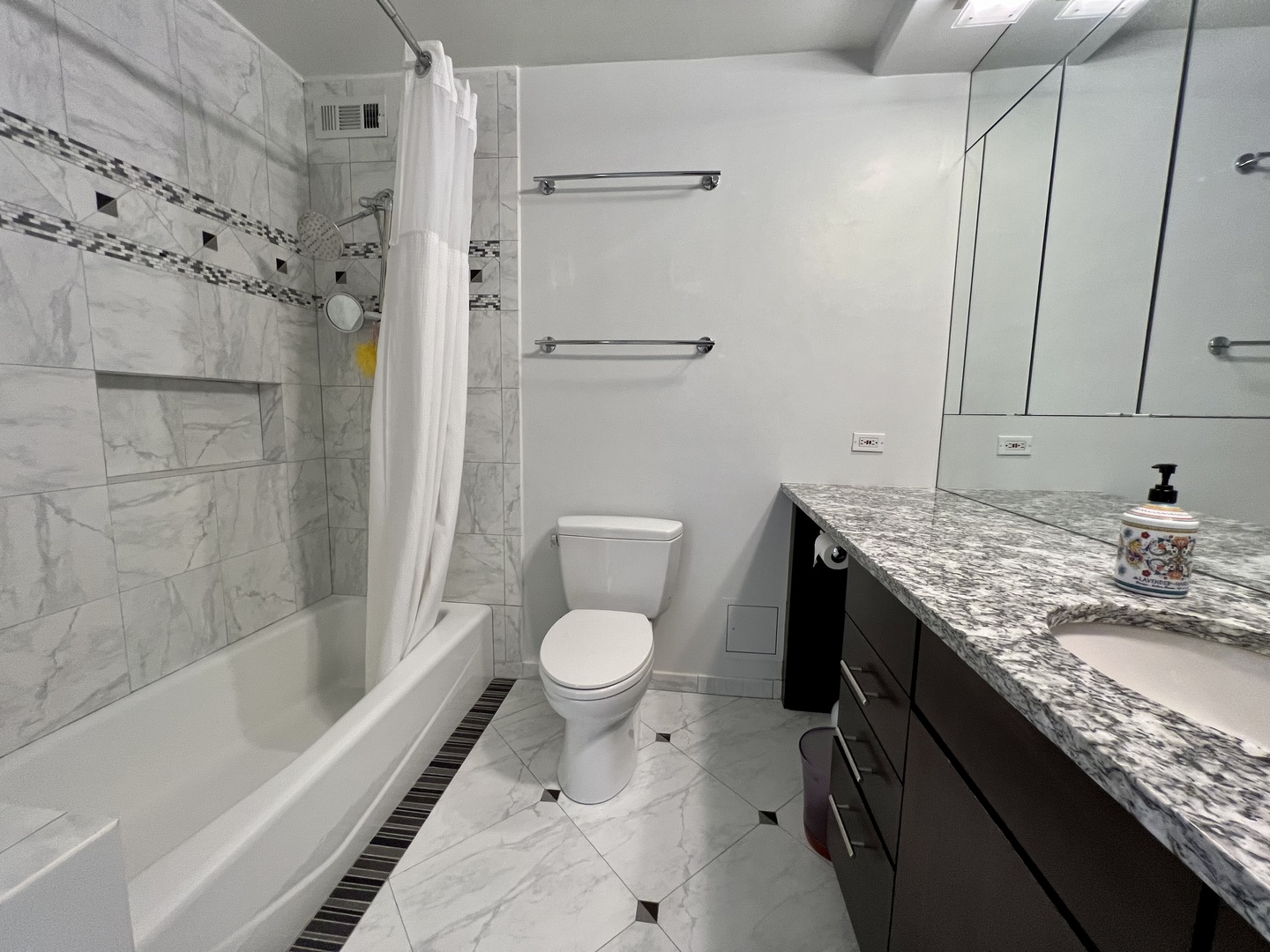 360 E Randolph Street Unit: 2303