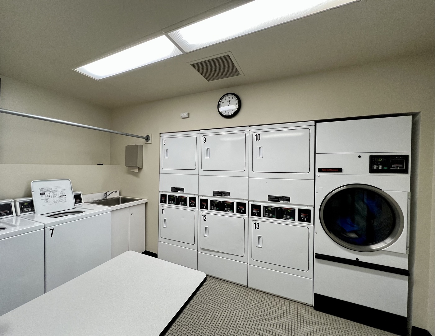360 E Randolph Street Unit: 2303