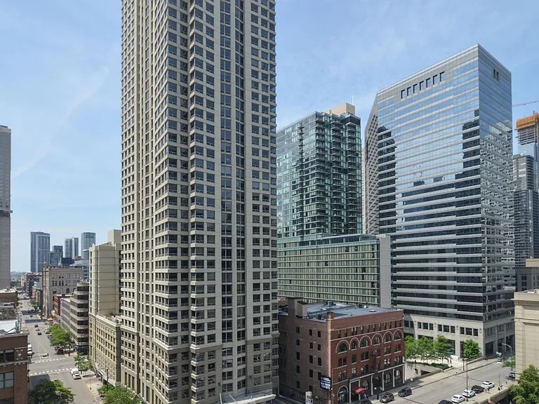 405 N Wabash Avenue Unit: 703