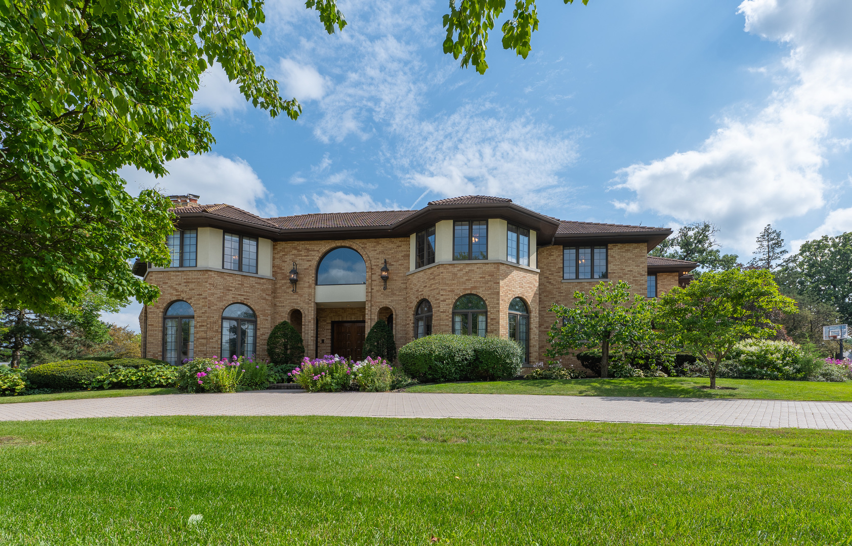 1612 Midwest Club Parkway