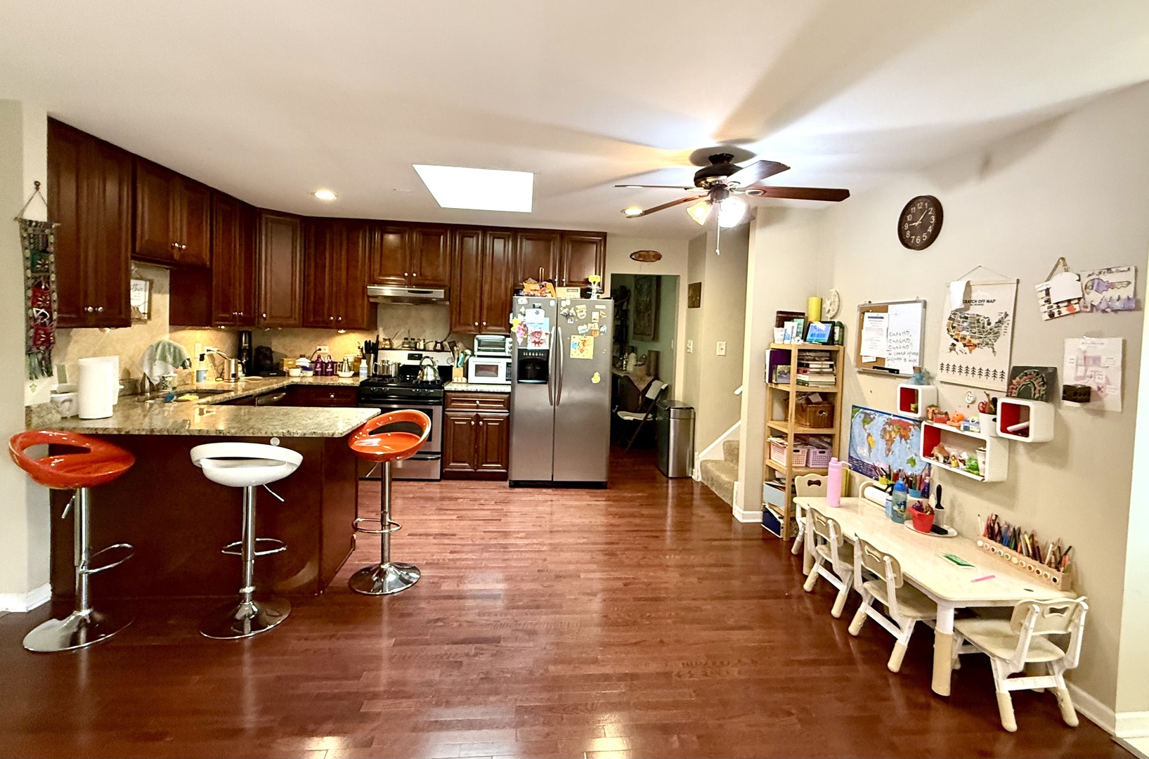 9s525 ALLISON Court