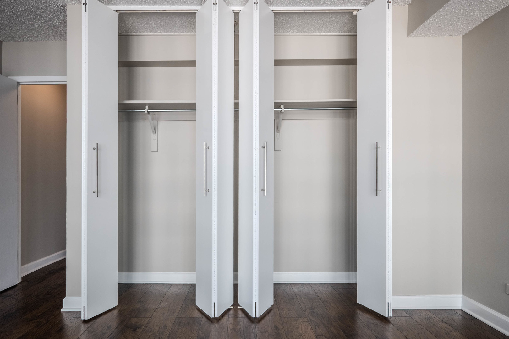 10 E ONTARIO Street Unit: 1208