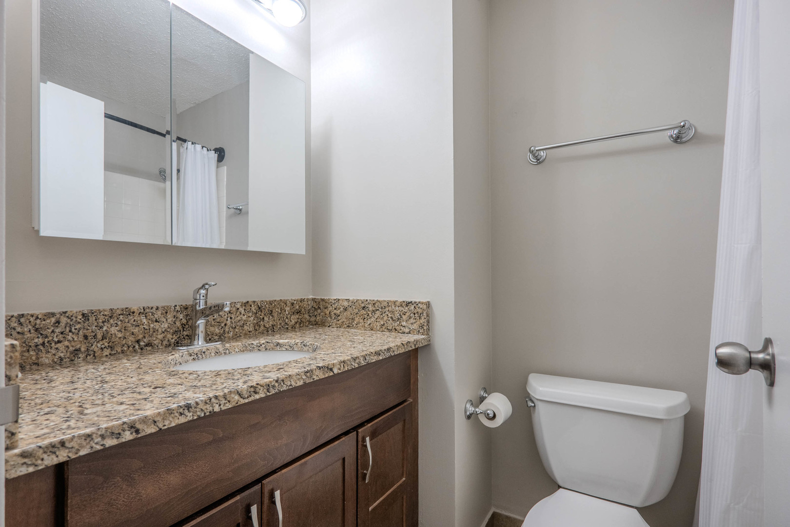 10 E ONTARIO Street Unit: 1208