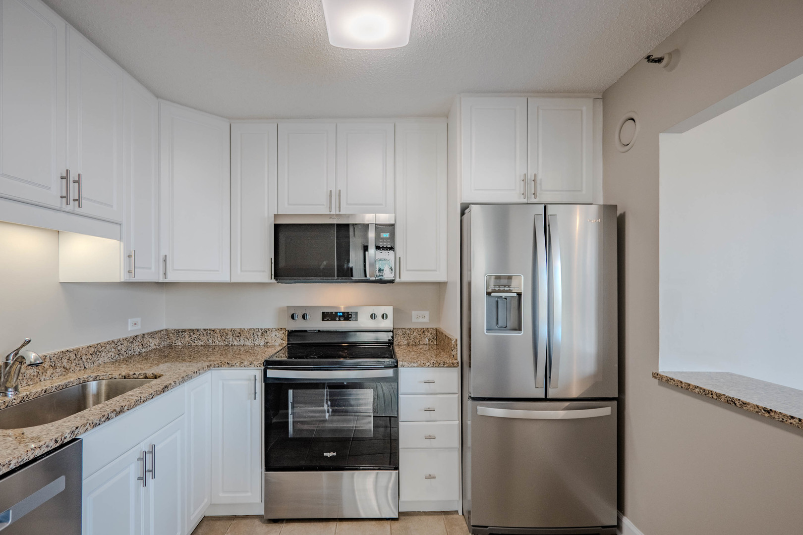 10 E ONTARIO Street Unit: 1208