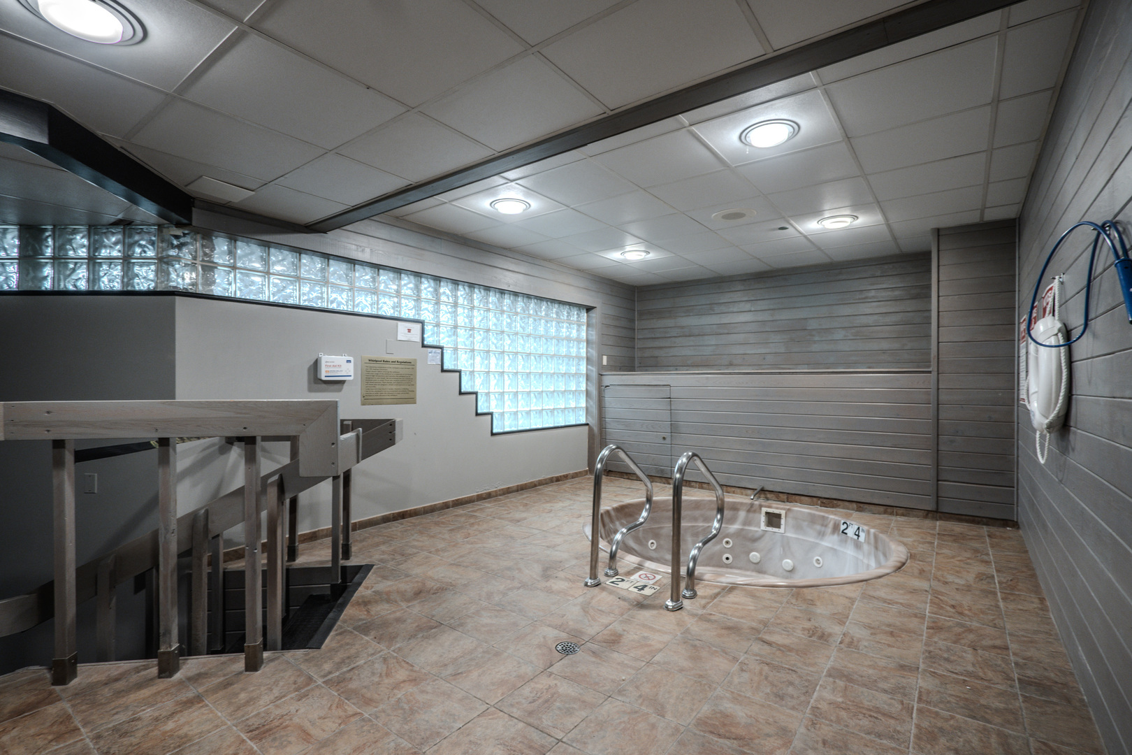 10 E ONTARIO Street Unit: 1208