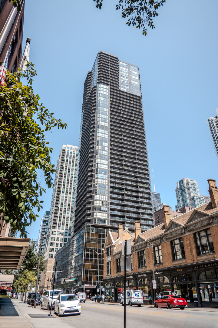 10 E Ontario Street Unit: 4208