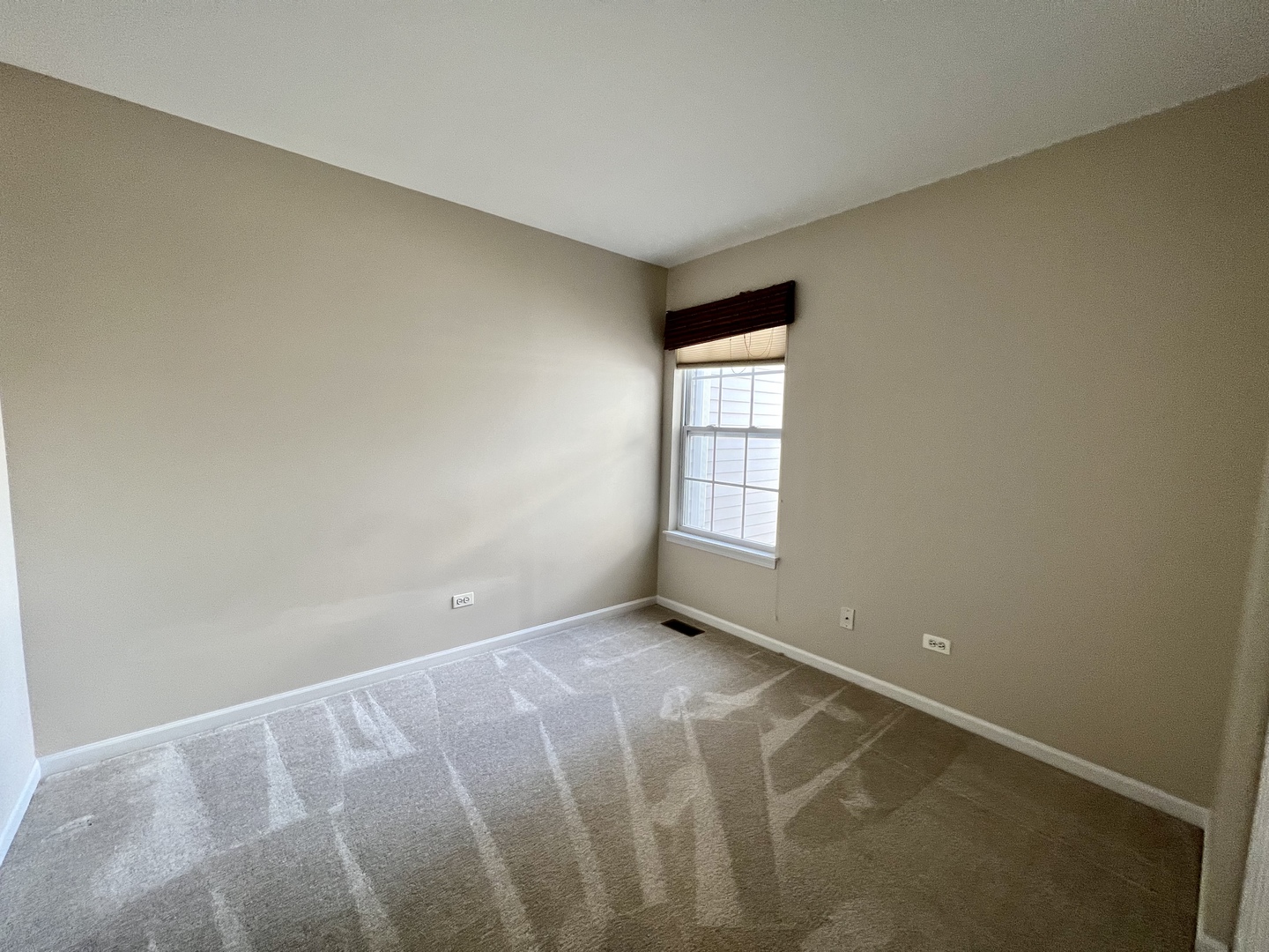 300 LUNT Avenue Unit: 300