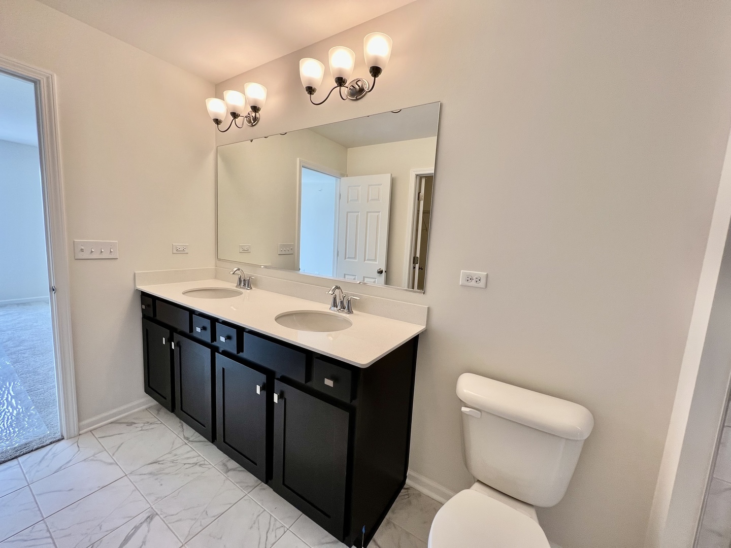 29W695 Cambridge Court