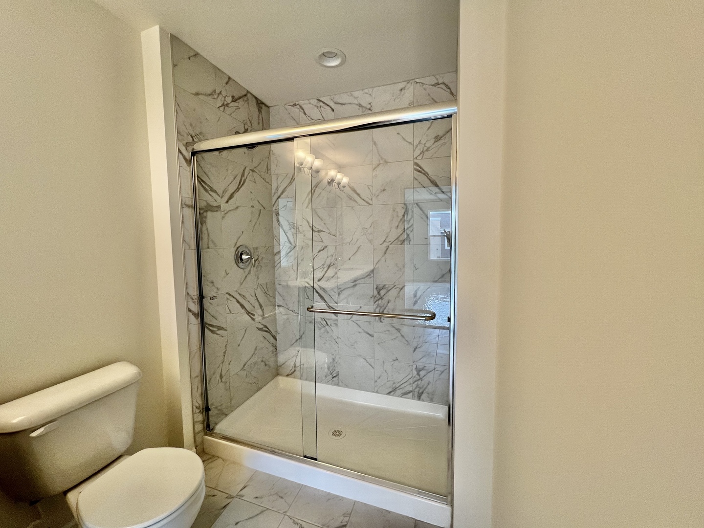 29W695 Cambridge Court