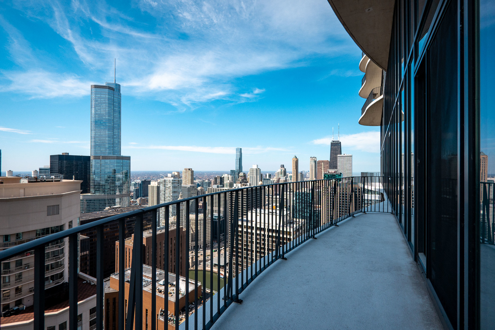 225 N Columbus Drive Unit: 5701