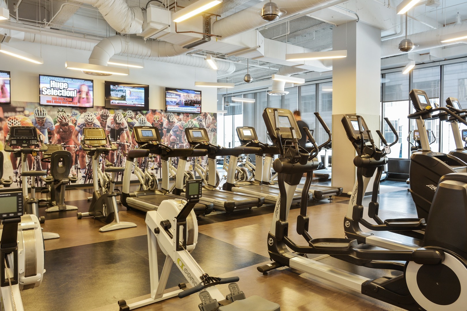 225 N Columbus Drive Unit: 5701