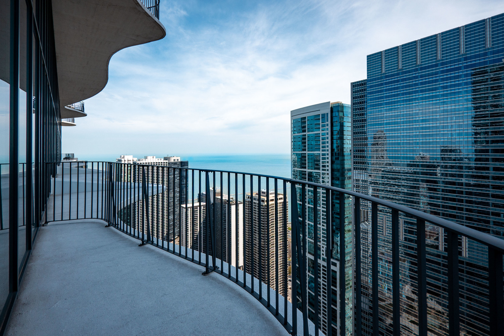 225 N Columbus Drive Unit: 5701