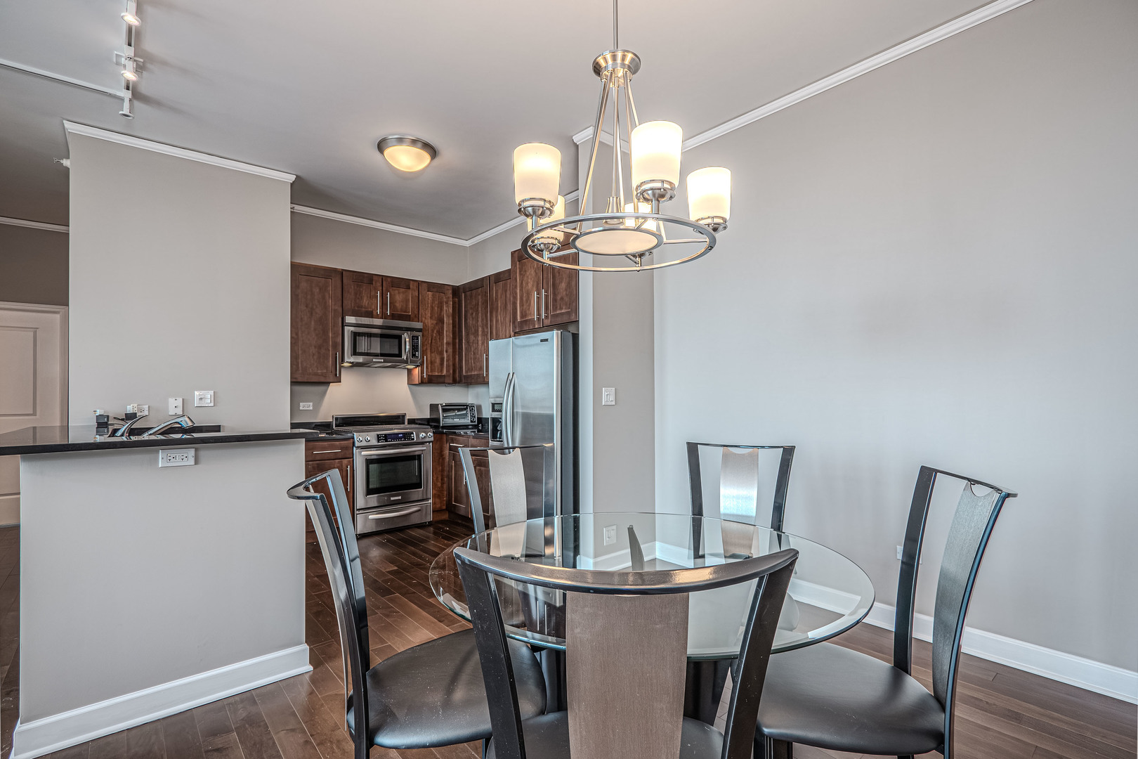 225 N Columbus Drive Unit: 5701