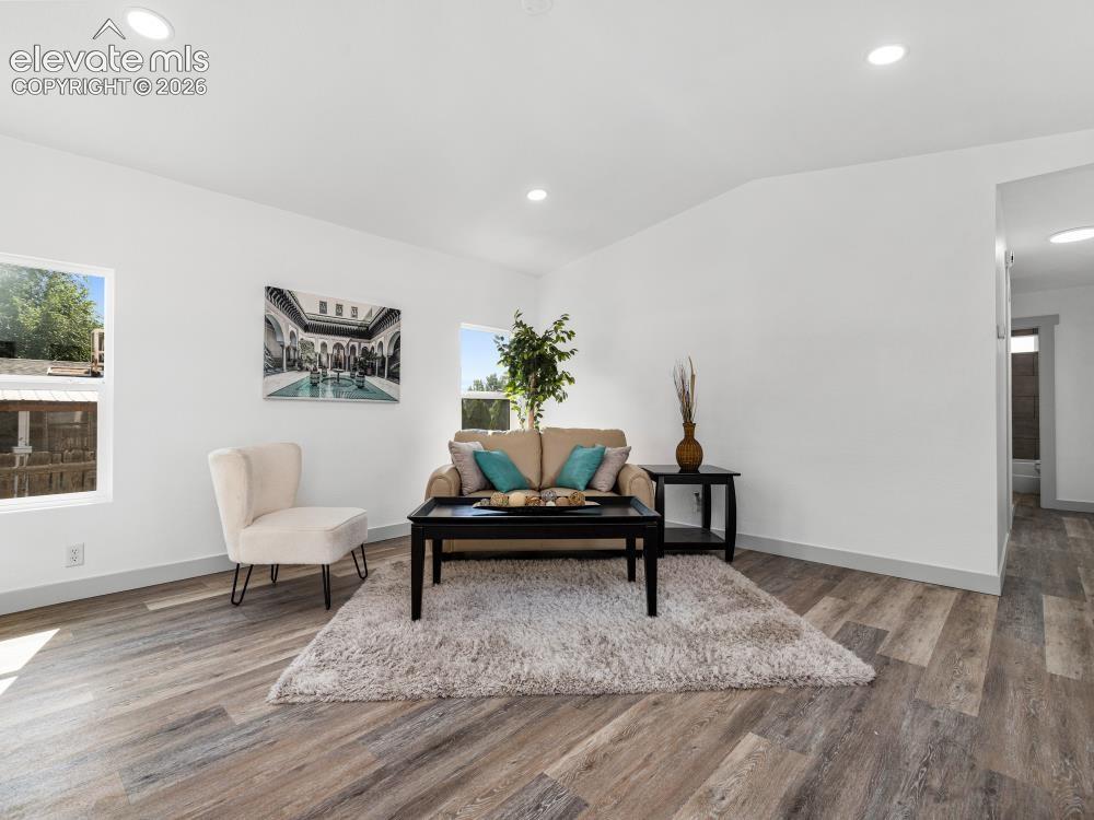 135 E Cellini Drive