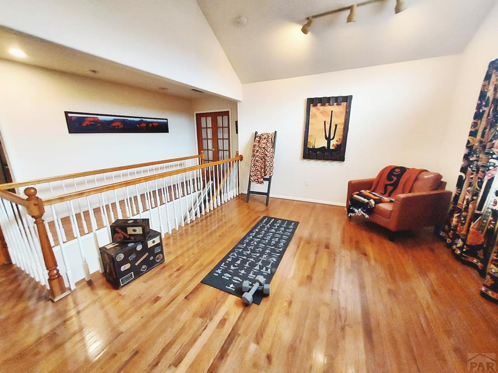 1394 E Kiva Dr