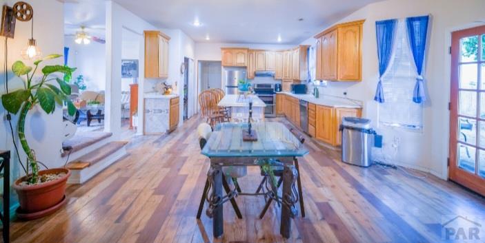 1394 E Kiva Dr