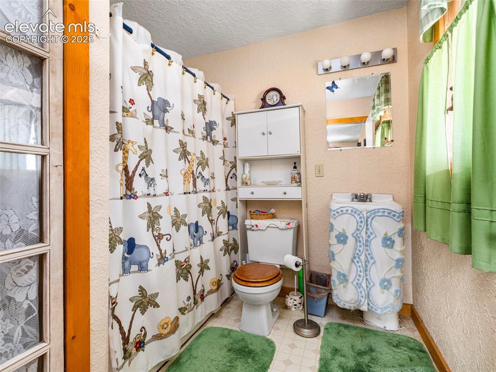 6160 Waterbarrel Road