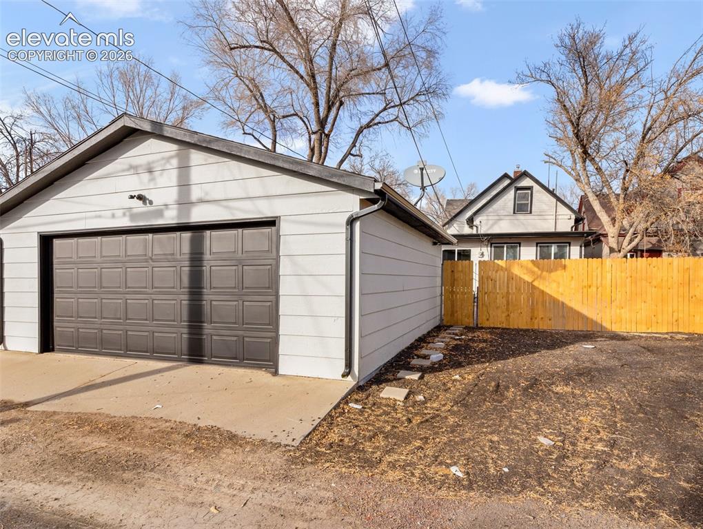 914 W 13th Street
