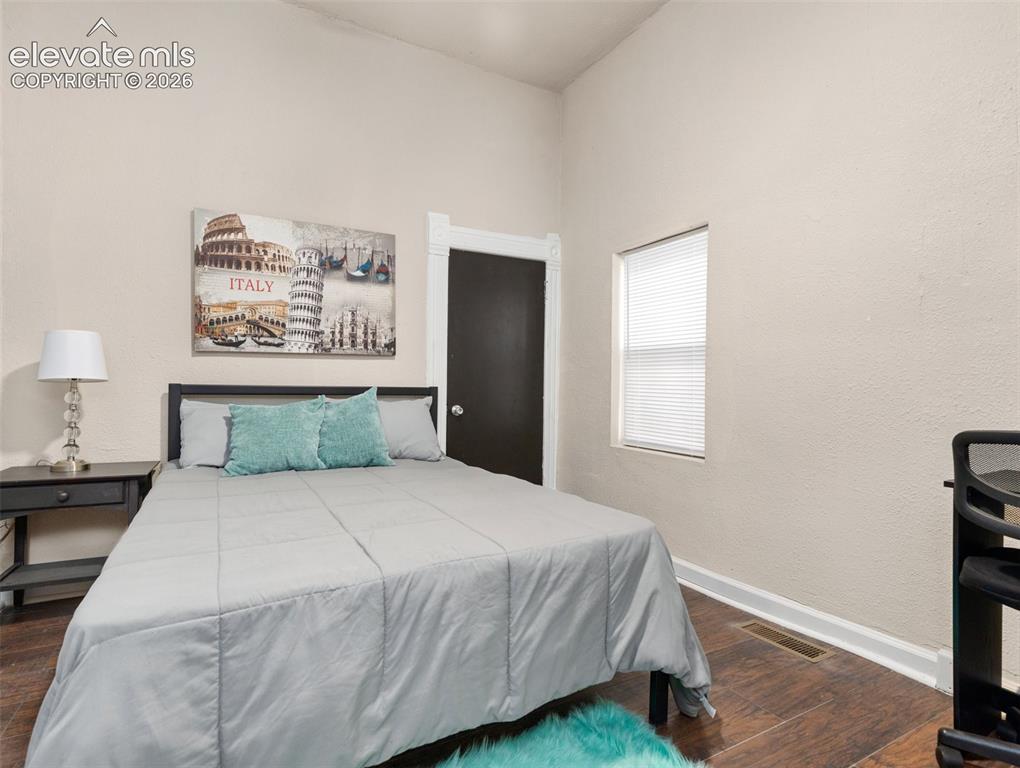 914 W 13th Street