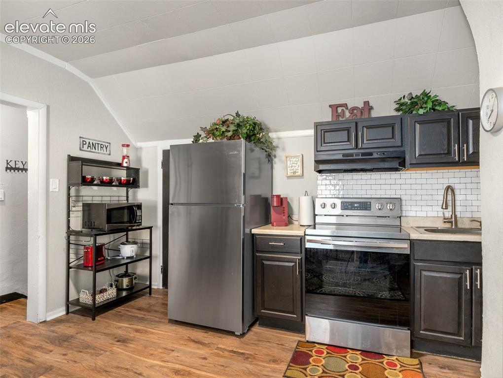 914 W 13th Street