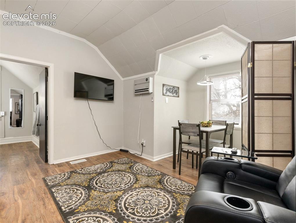 914 W 13th Street