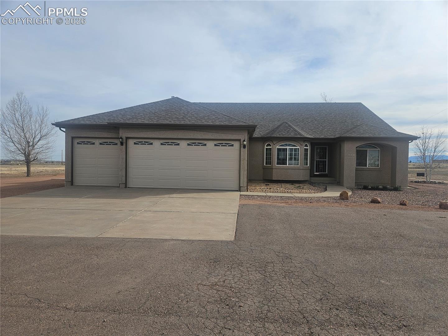 1408 E Kiva Drive
