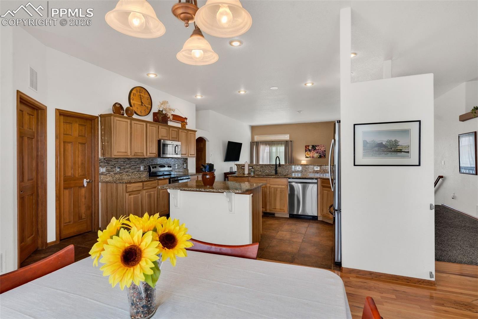 1408 E Kiva Drive