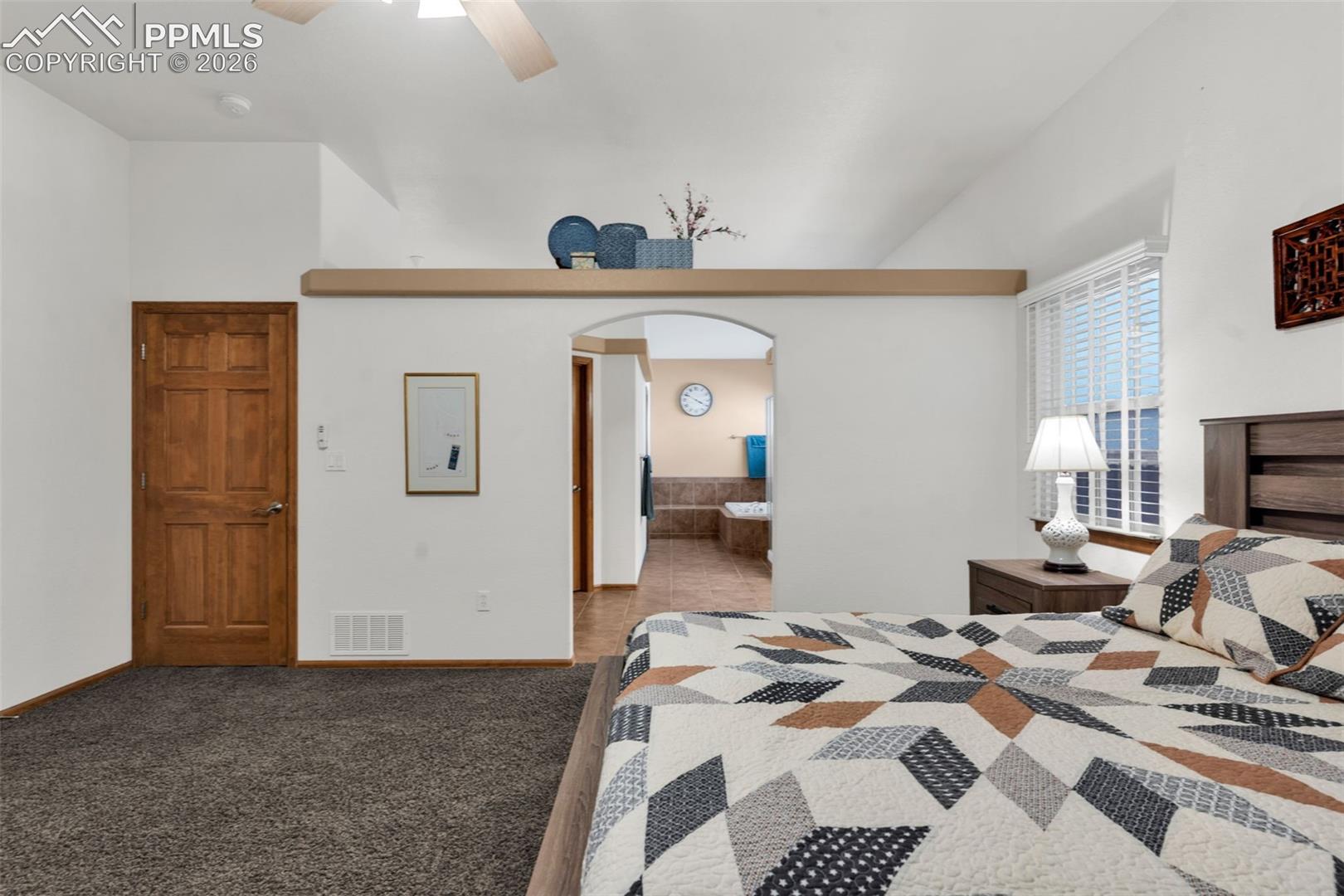1408 E Kiva Drive