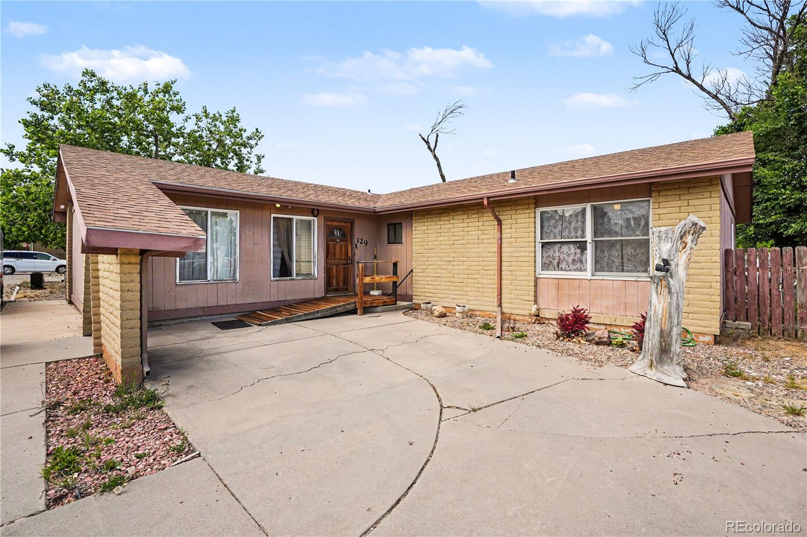 129 E Beshoar Drive
