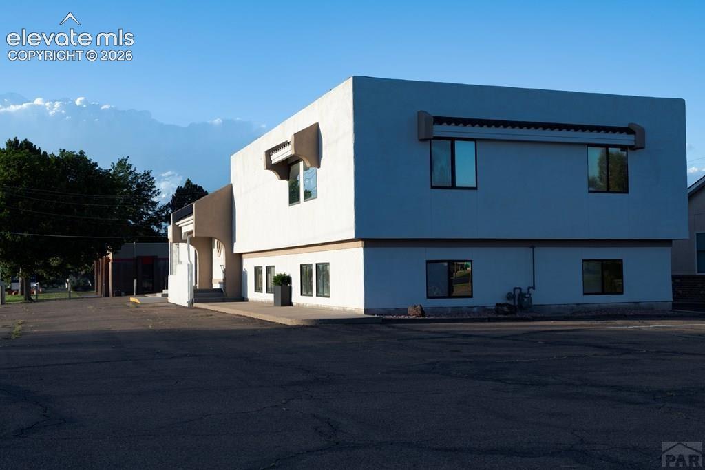 2020 Pueblo Boulevard