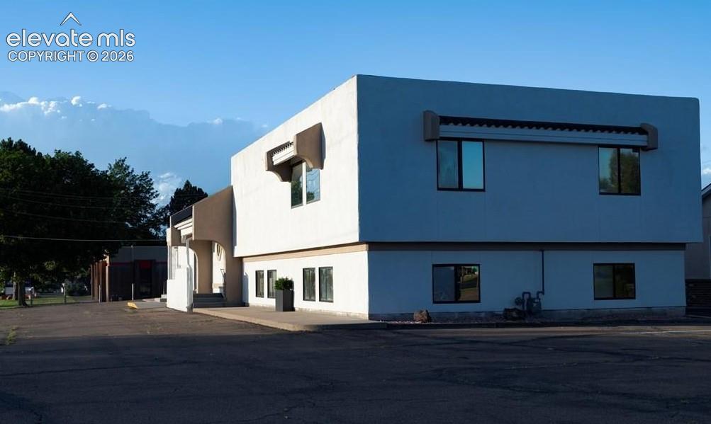 2020 Pueblo Boulevard