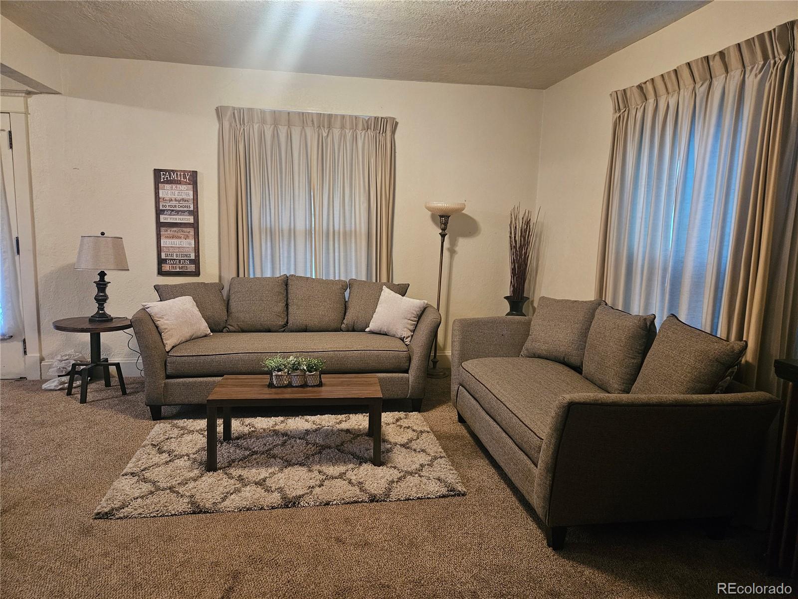 2011 N Greenwood Street