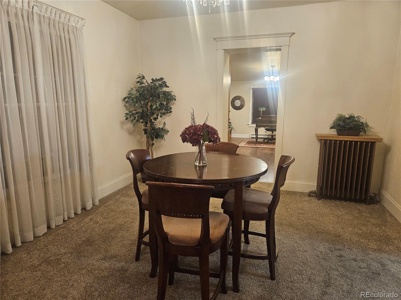 2011 N Greenwood Street