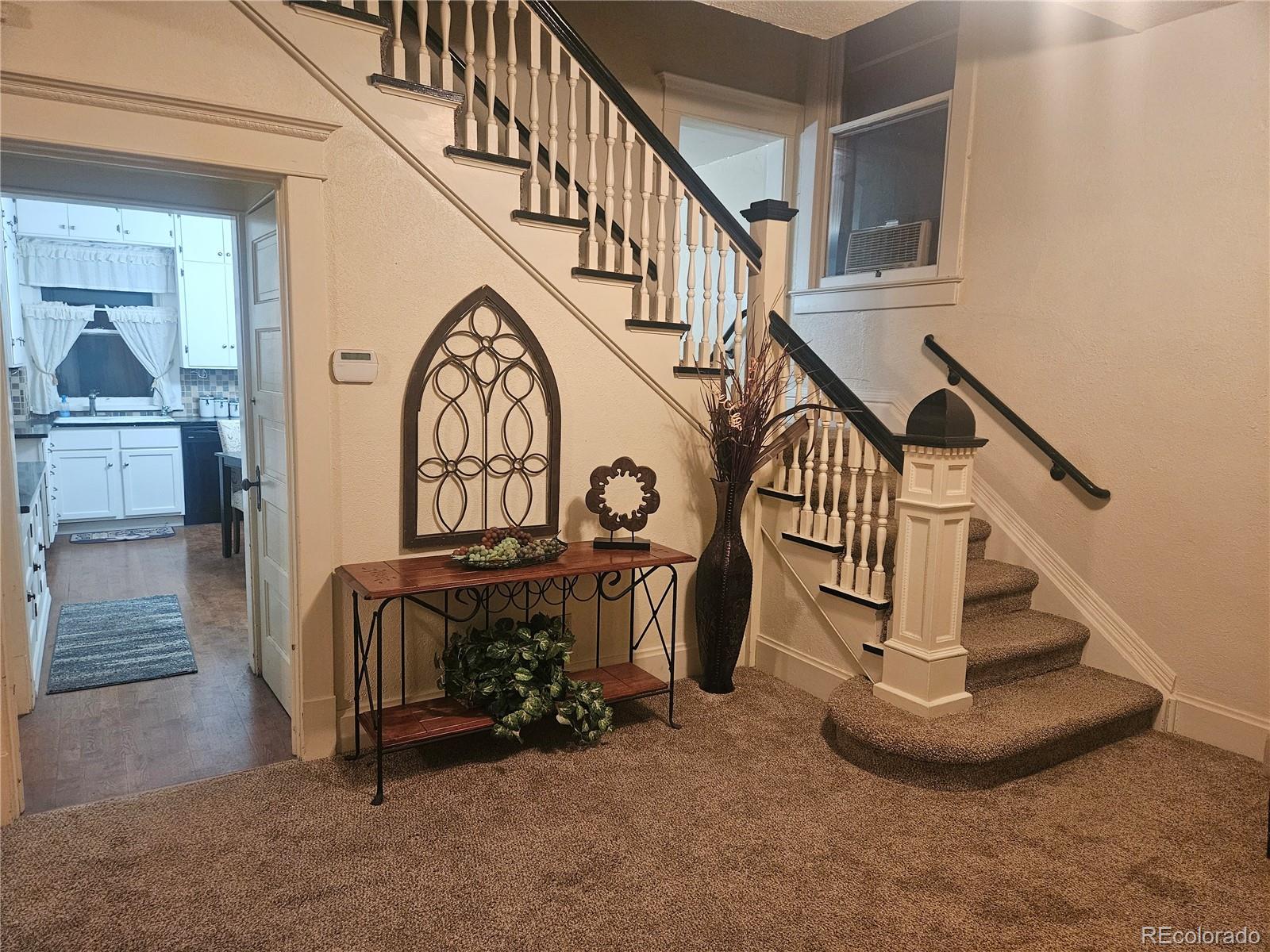 2011 N Greenwood Street