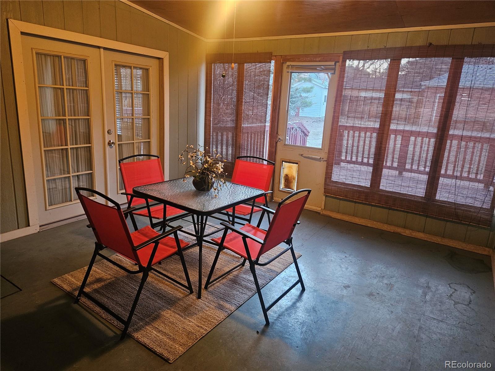 2011 N Greenwood Street