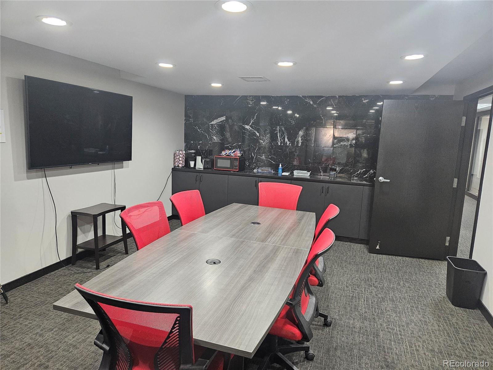 2020 S Pueblo Boulevard